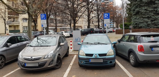 Parkplatzvermietung zulässig, trotz vorhandener Ladestation?